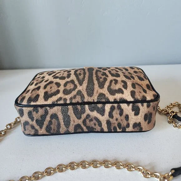 Dolce & Gabbana Camera Bag "EUC" - Picture 7 of 16